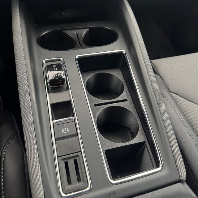 Skoda Enyaq - Cup holder
