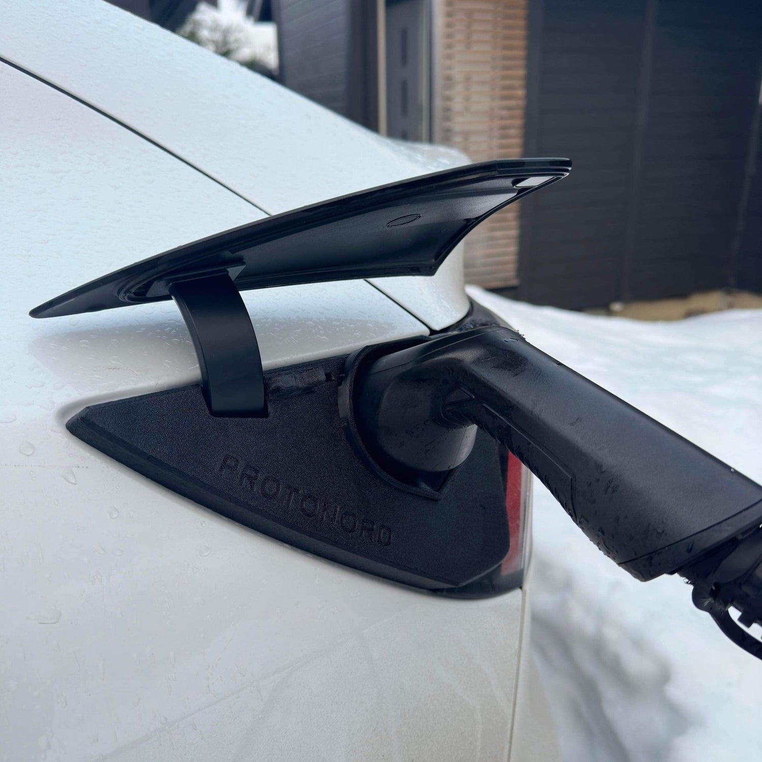 Tesla Model Y - Snow cover - Protonord.eu