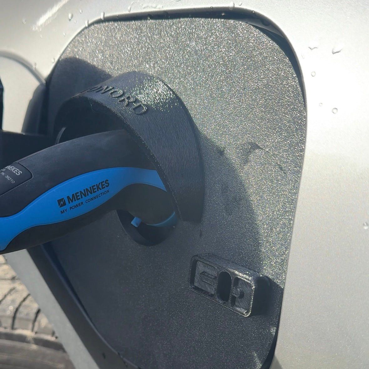 Toyota bZ4X - Weather and Snow Cover for Charging Port