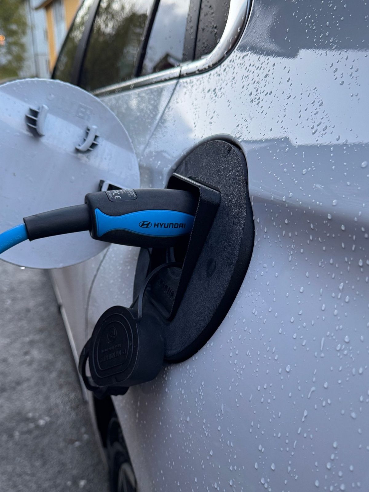 Hyundai IONIQ Electric 2016-2022 - Weather and Snow Cover for Charging Port