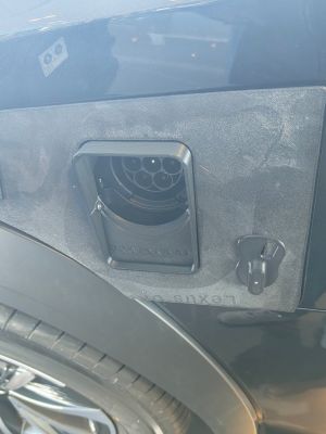 Lexus RZ - Weather and Snow Cover for Charging Port