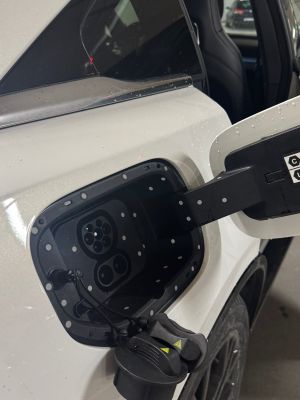 Mazda 6e - Weather and Snow Cover for Charging Port