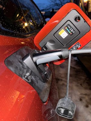 BMW I4 (G26) 2021-2024 - Weather and Snow Cover for Charging Port