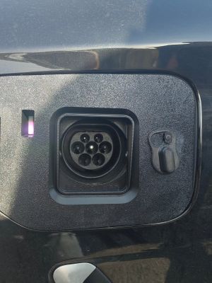 BMW X3 (G01) Plug-in Hybrid - Weather and Snow Cover for Charging Port