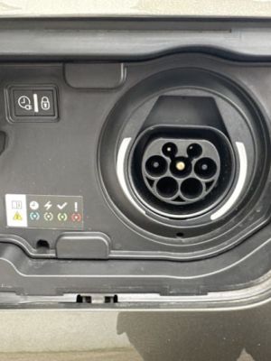 Peugeot E-3008 Hybrid - Weather and Snow Cover for Charging Port