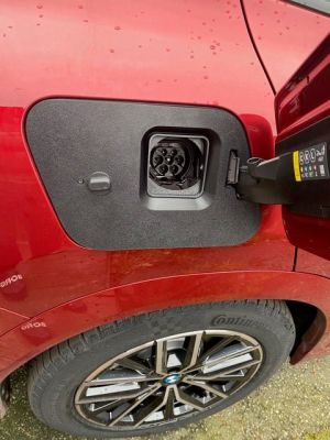 BMW iX2 2024+ - Weather and Snow Cover for Charging Port