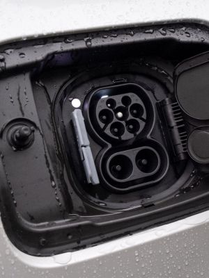 BMW I4 (G26) 2021-2024 - Weather and Snow Cover for Charging Port