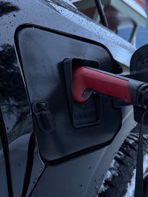 KIA EV3 - Weather and Snow Cover for Charging Port