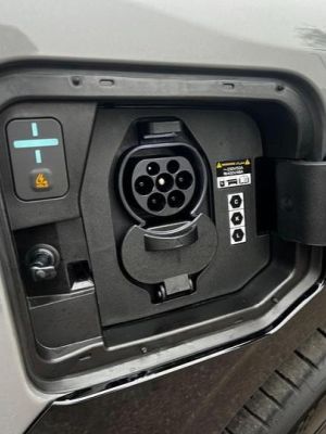 KIA EV3 - Weather and Snow Cover for Charging Port