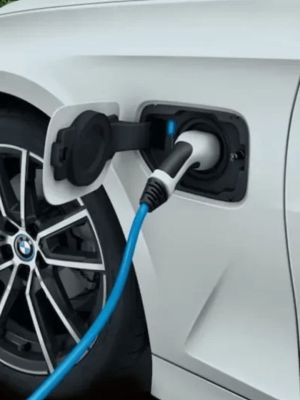 BMW 330e Hybrid - Weather and Snow Cover for Charging Port