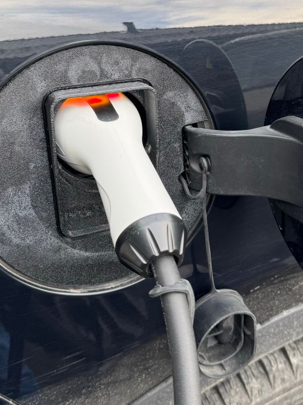 Product BYD TANG EV - Weather and Snow Cover for Charging Port Image