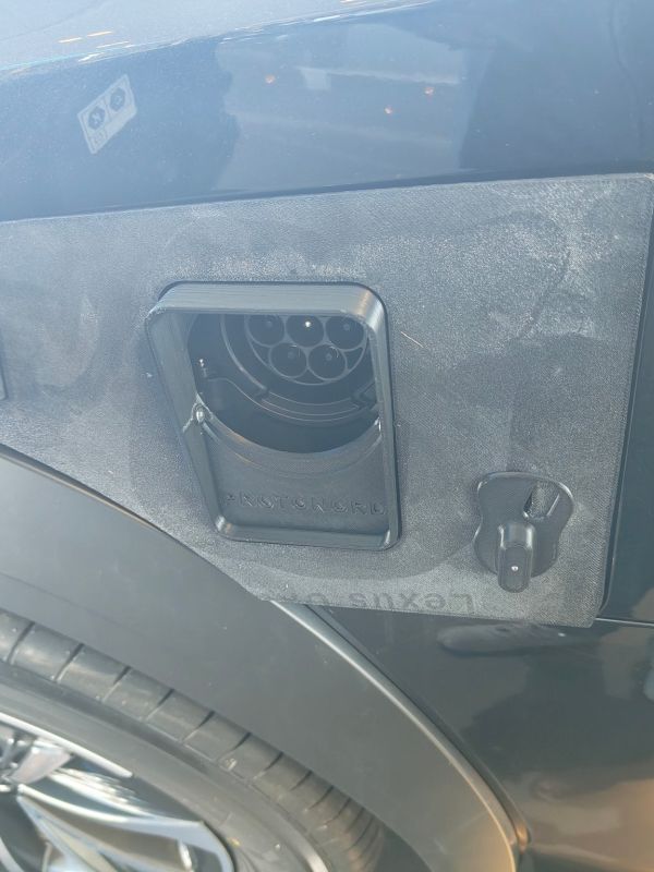 Product Lexus RZ - Weather and Snow Cover for Charging Port Image