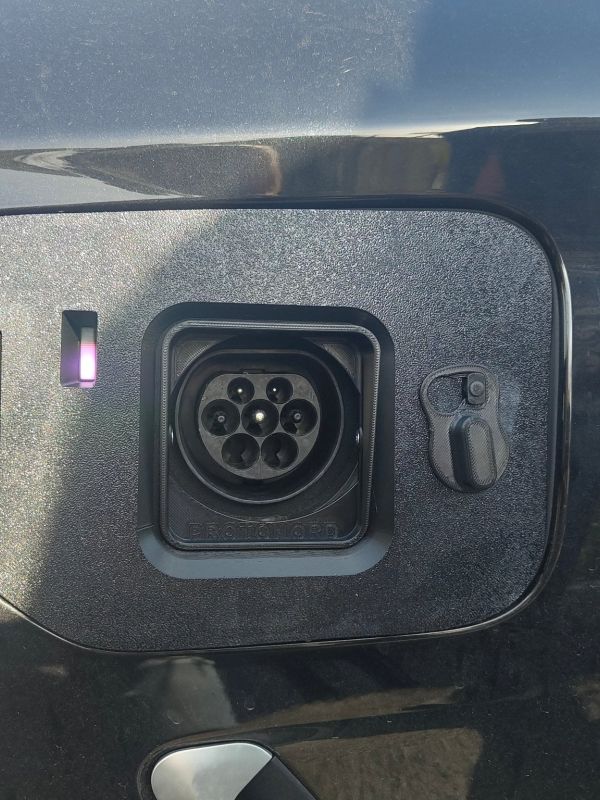 Product BMW X3 (G01) Plug-in Hybrid - Weather and Snow Cover for Charging Port Image