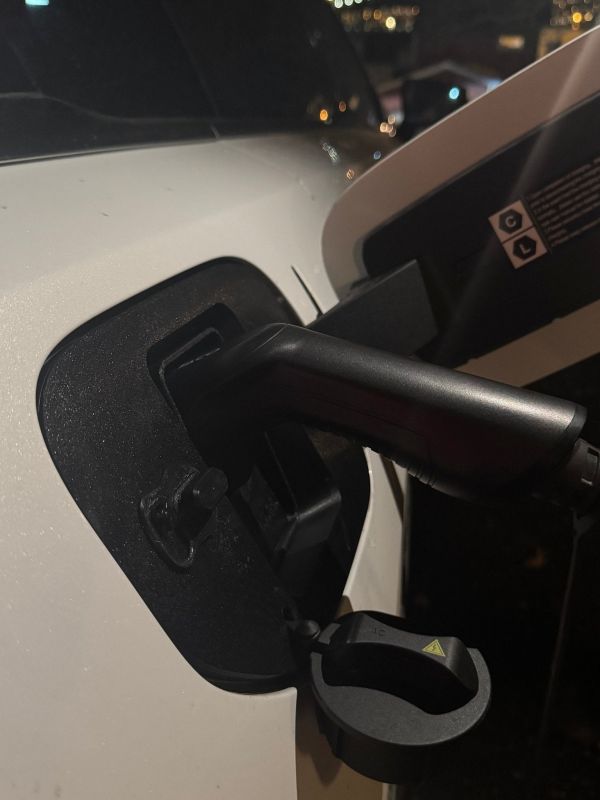 Product Mazda 6e - Weather and Snow Cover for Charging Port Image