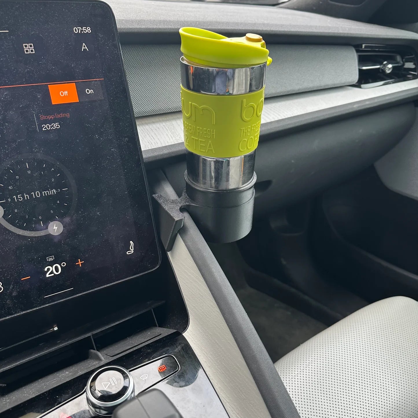 Polestar 2 - Cup holder